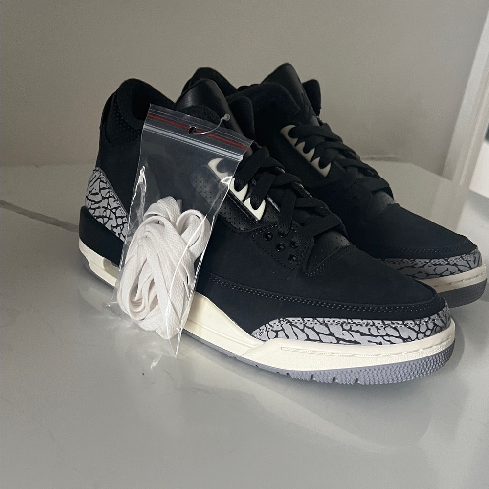 Nike Black and White Men's Sneakers